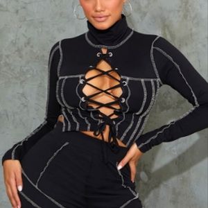 Lace up stitch long sleeve top